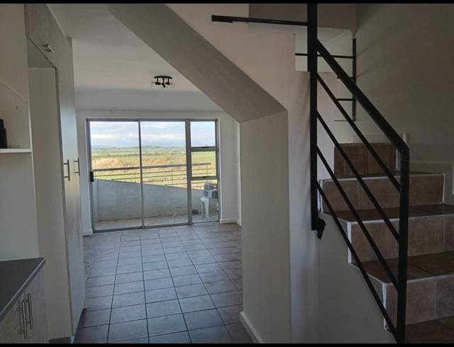 2 BEDROOM PROPERTY TO RENT IN UITZICHT